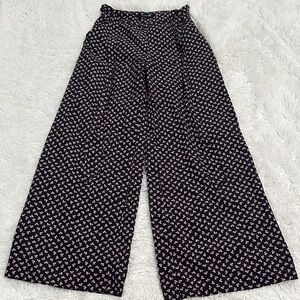 🪼 Forever 21 Wide Leg Pants
